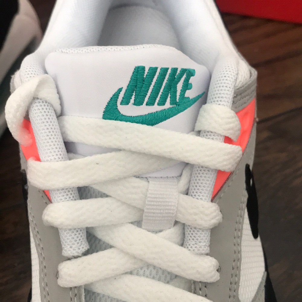 !!!! WMNS NIKE AIR MAX CORRELATE - Picture 8 of 12